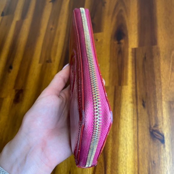 Gucci Red Zipper Large Monogram Logo GG Clutch Wallet - Picture 12 of 16